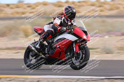 media/Dec-17-2022-SoCal Trackdays (Sat) [[224abd9271]]/Turn 15 (155pm)/